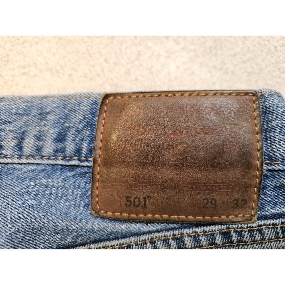 Levi's 501 Original Fit Jeans W29 L32 Blue Medium Wash Button Fly Straight Leg